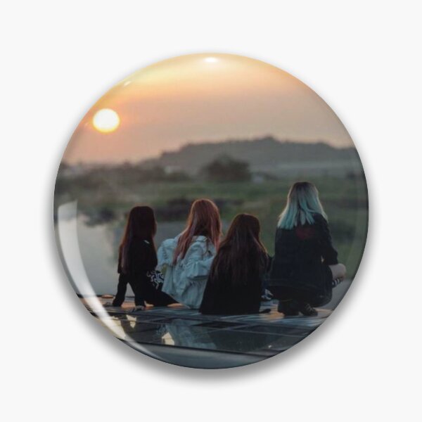 SUNSET BLINK Pin RB0408 product Offical Black Pink Merch