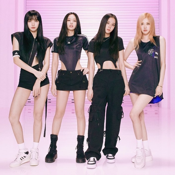Blackpink's style is incredibly cool and appealing, and you can take inspiration from artists like Piper Rockelle, Keith Haring, and Waydamin